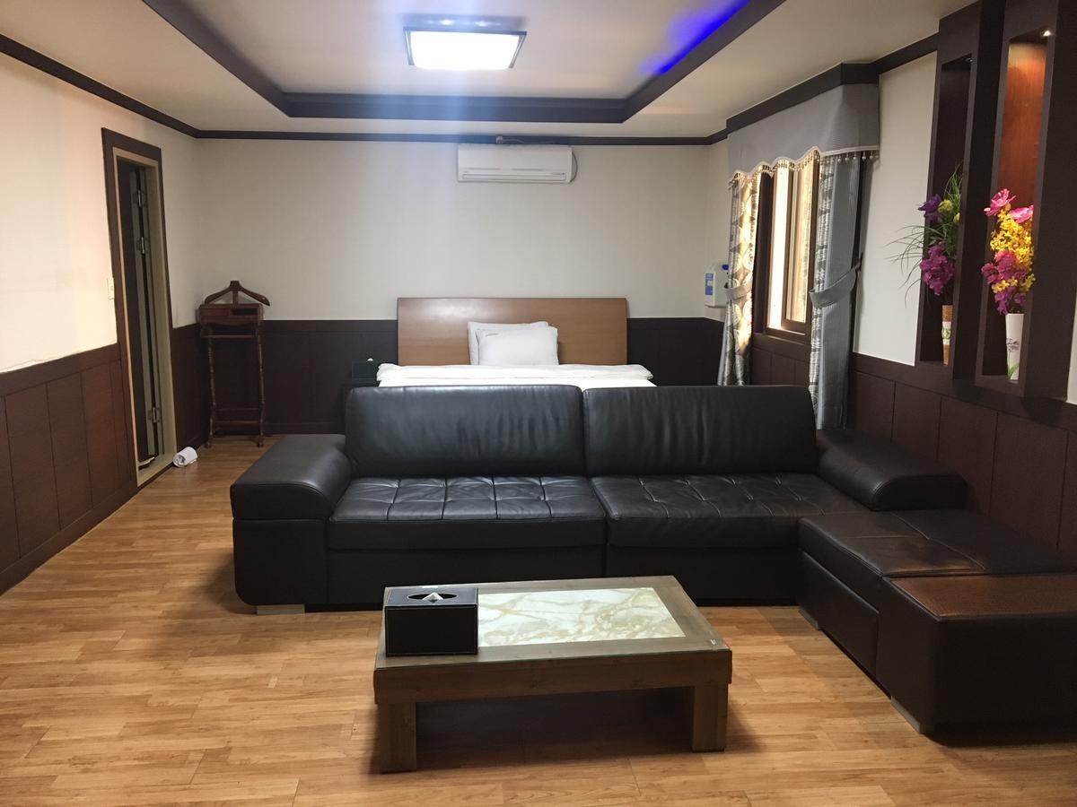 Nobless Hotel Gwangju Metropolitan City Zewnętrze zdjęcie